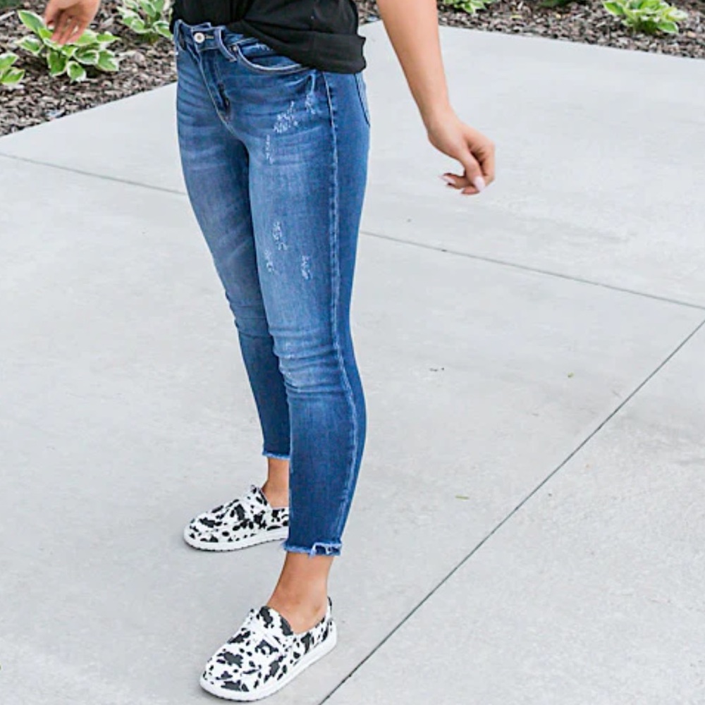 NWT BLACK & WHITE CANVAS COW PRINT SLIP ON SNEAKERS SIZE 7 - Picture 7 of 16